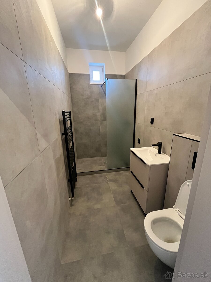 𝗣𝗿𝗲𝗻𝗮́𝗷𝗼𝗺: úplne nový 2-izbový byt, balkón, parkovan - 2