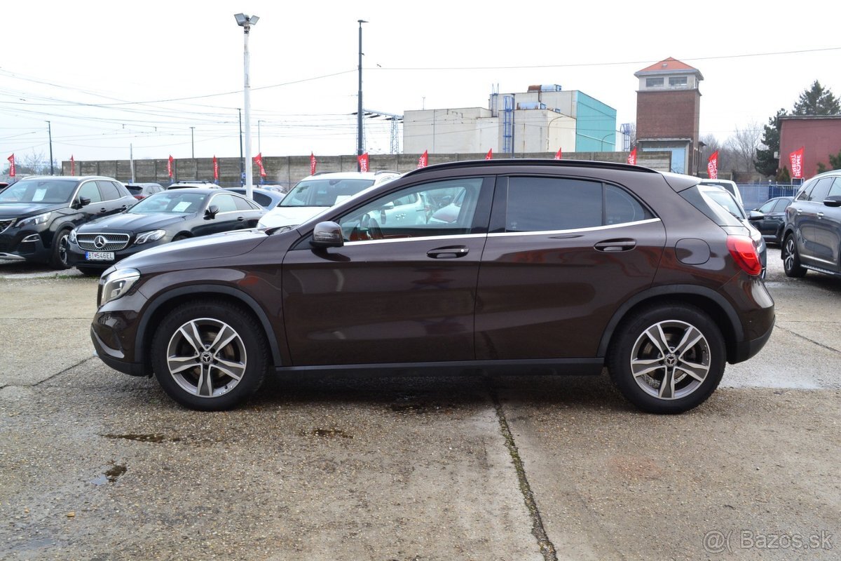 Mercedes-Benz GLA 180d A/T AMG Line - 2