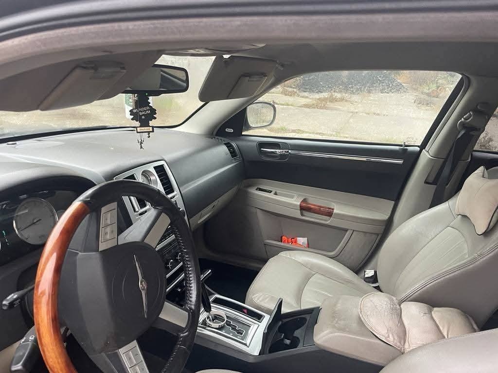 Predám Chrysler 300c diesel 160kw - 2