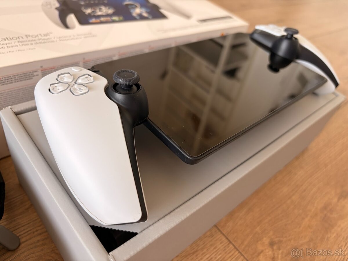 Playstation Portal - 2