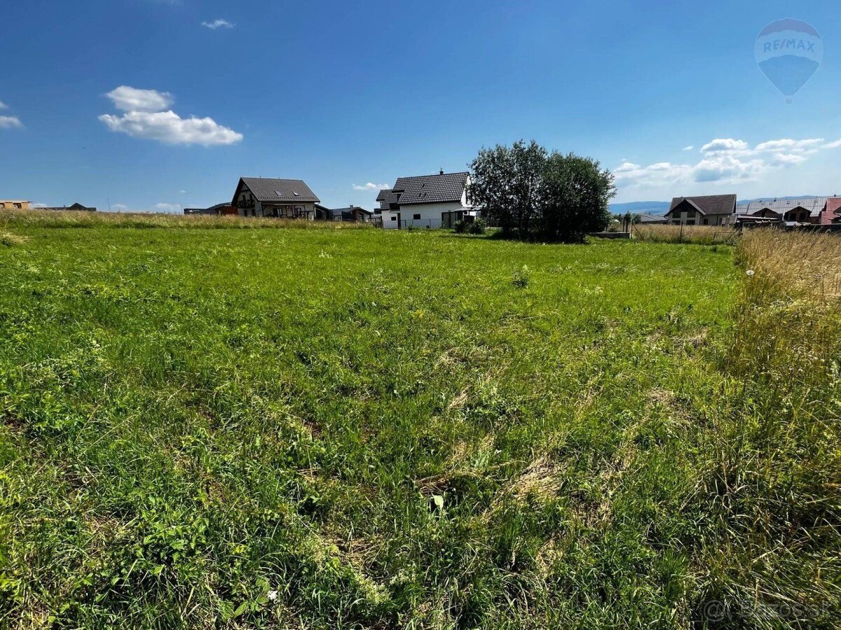NA PREDAJ stavebný pozemok Stará Lesná - výmera 1379 m2 - 2