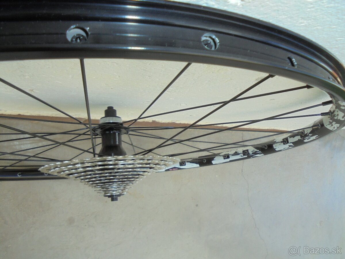 Nové Zadne na R.Upinák,orech MicroSpline. 29" - 2