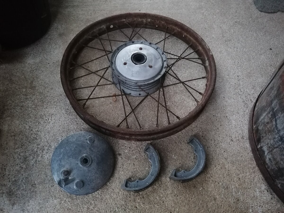 Predám koleso na Jawa 555, 05 pionier - 2