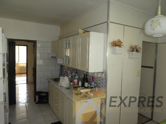 RK EXPRES - na predaj 3 izbový byt v Handlovej, ul. MC. - 2