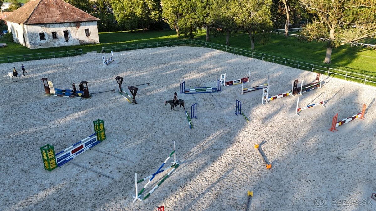 NA PREDAJ | hospodársky dvor pre chov koní | Trebostovo - 2