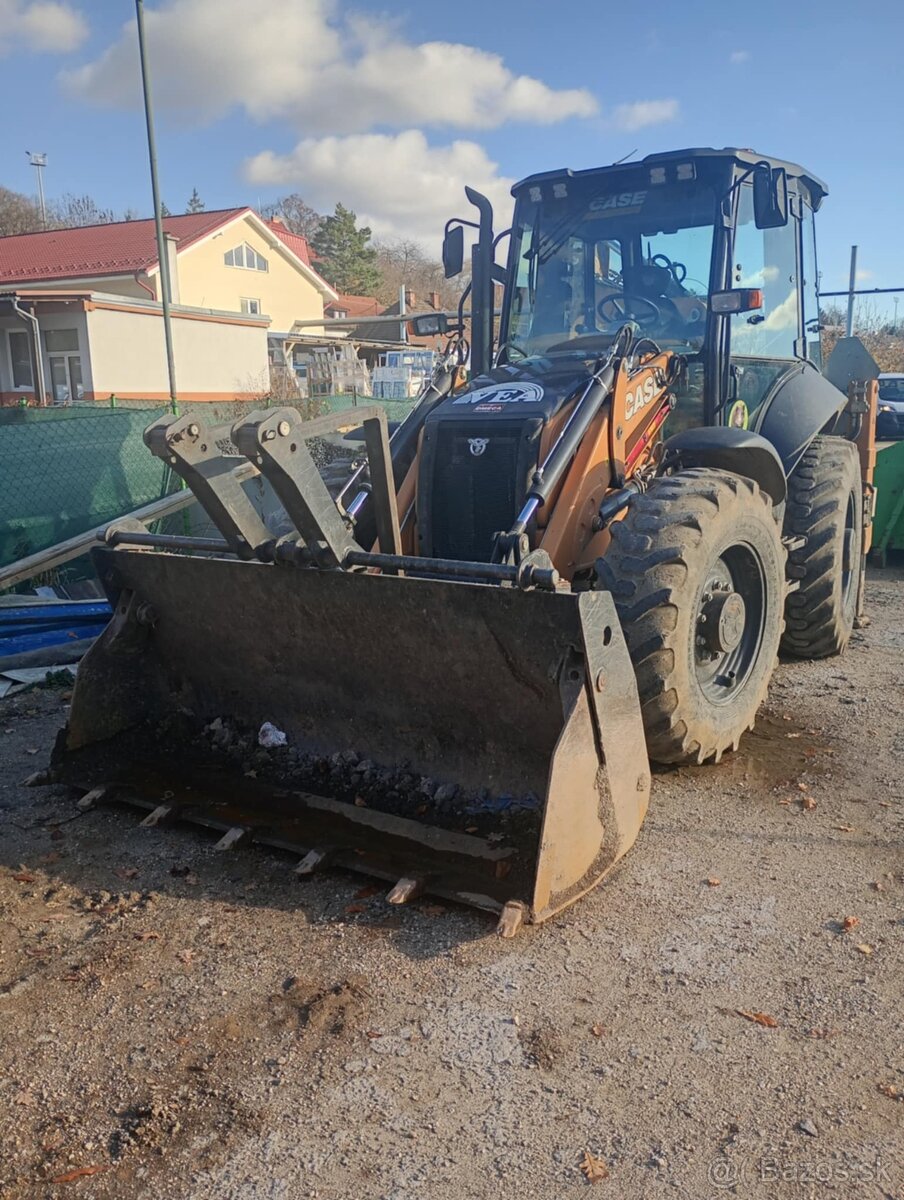 traktorbager CASE 4x4 - 2