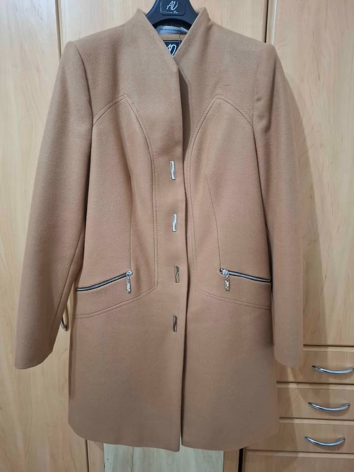 pekný dámsky kabát - 2