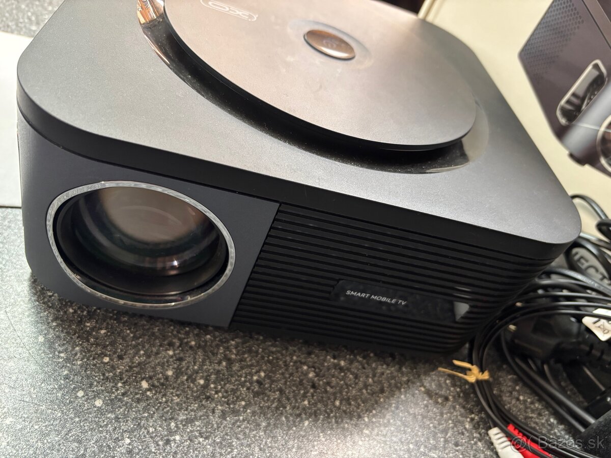 Predám projektor XO smart mobile - 2