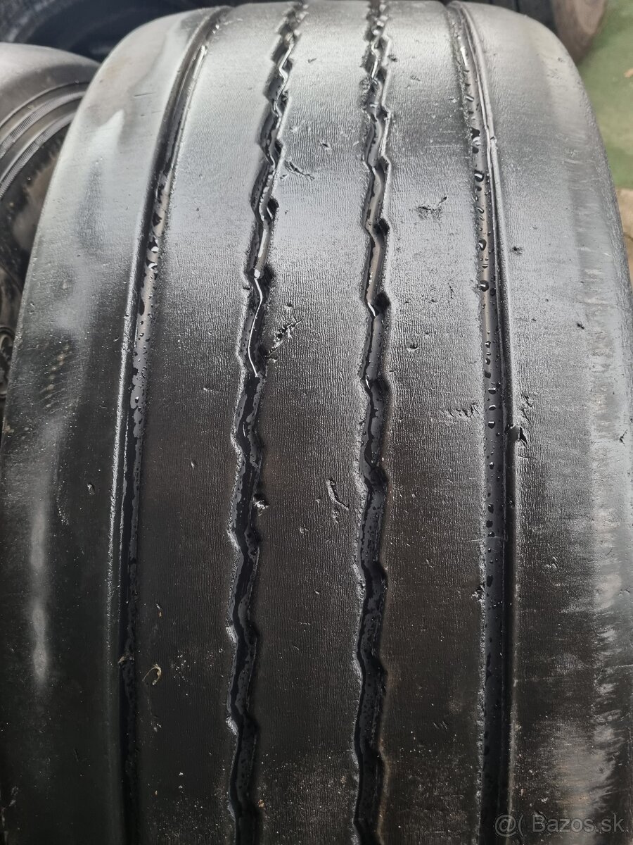 Nakladne pneumatiky 385/65 r22.5 - 2