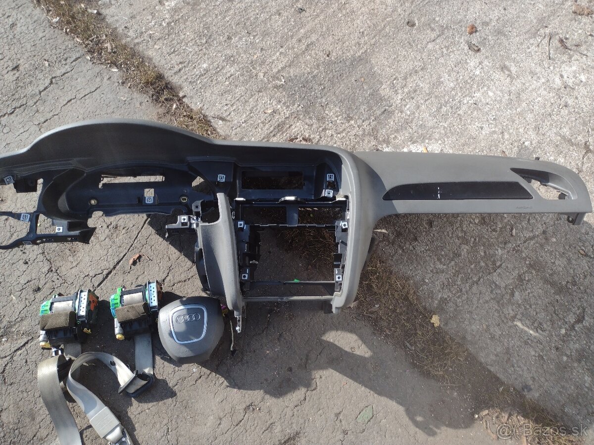 Audi A4 b8, A5 šedá airbagová sada - 2