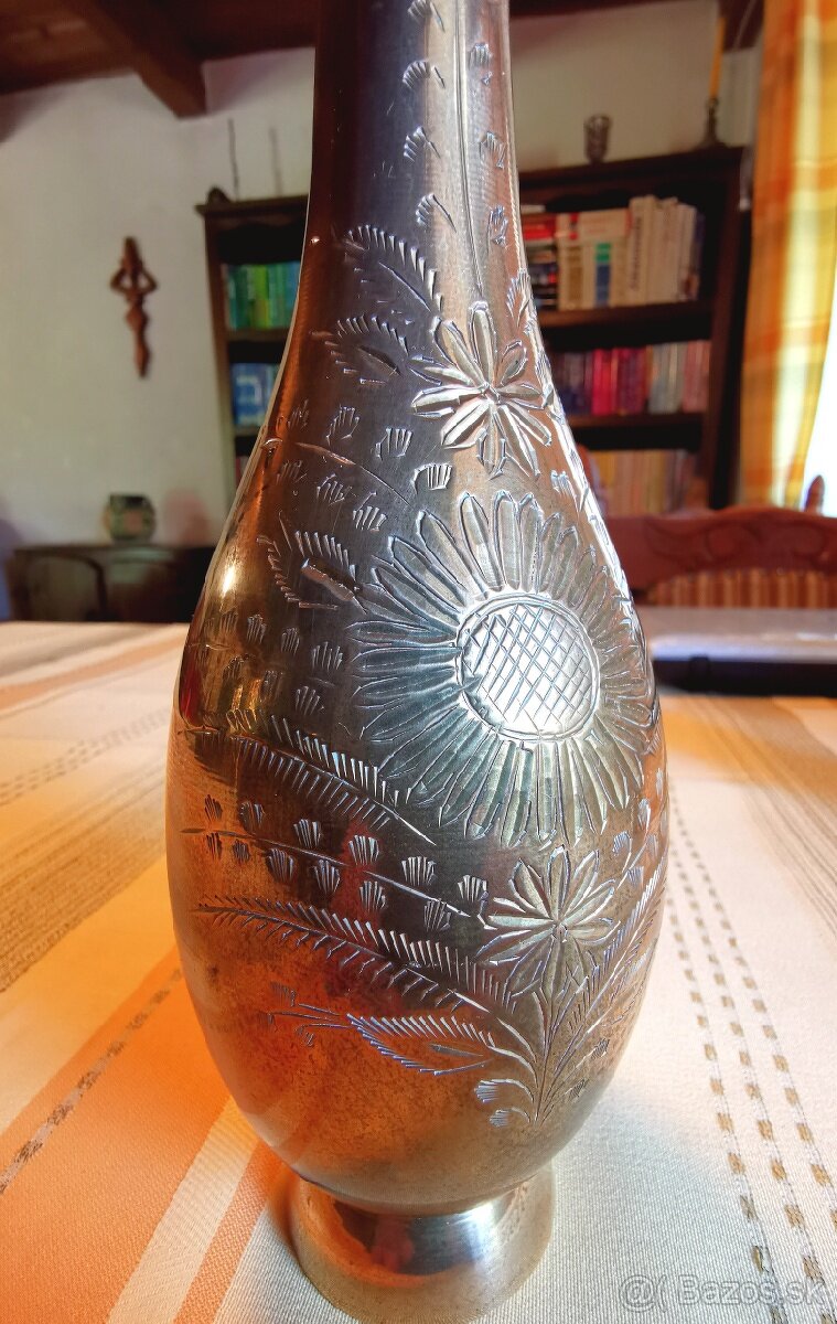 Vázičky mosadzné, gravírované 2ks - 2