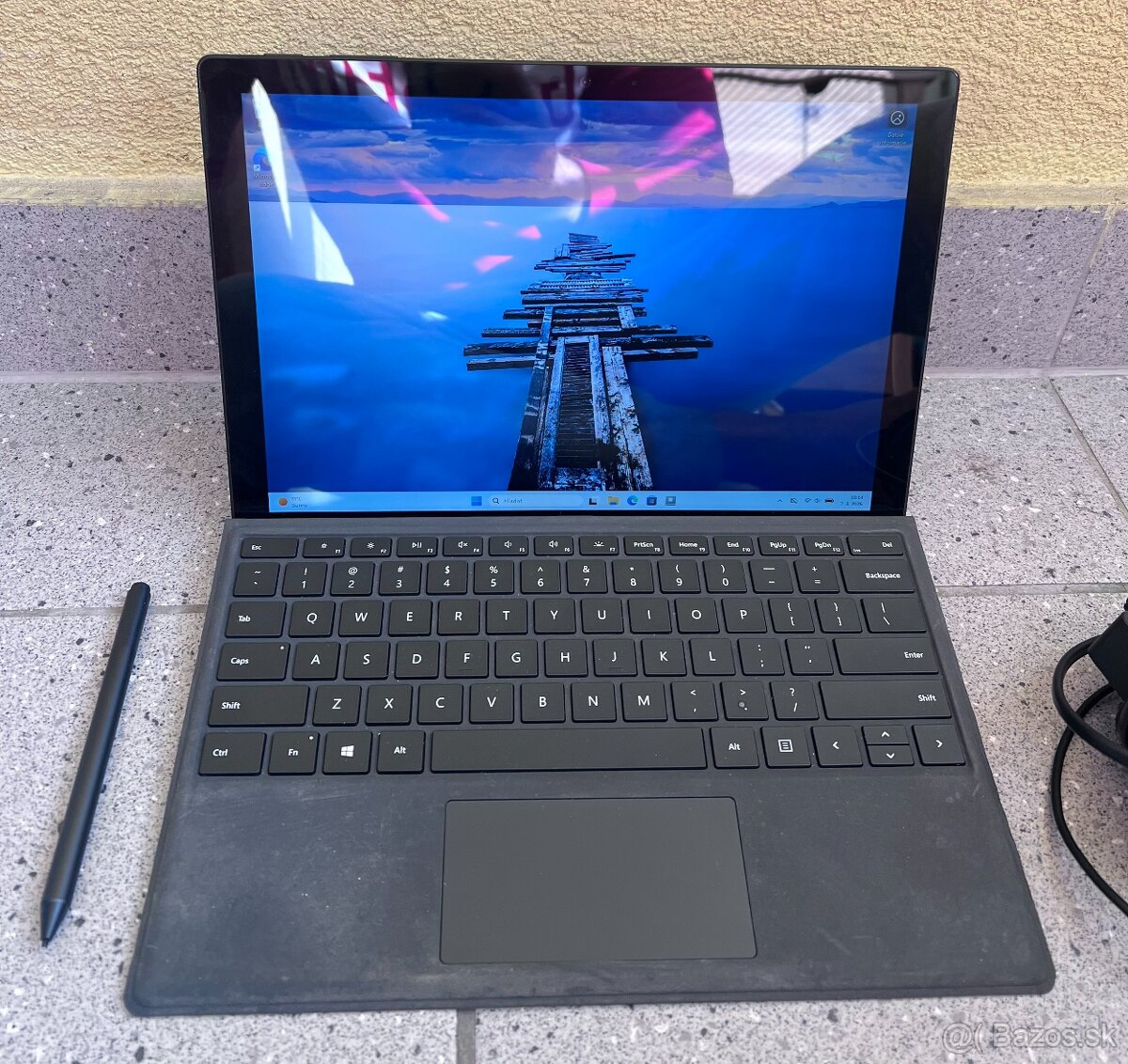 Microsoft Surface Pro 6 / i5 8350U / 8GB RAM / 256GB / 12" - 2