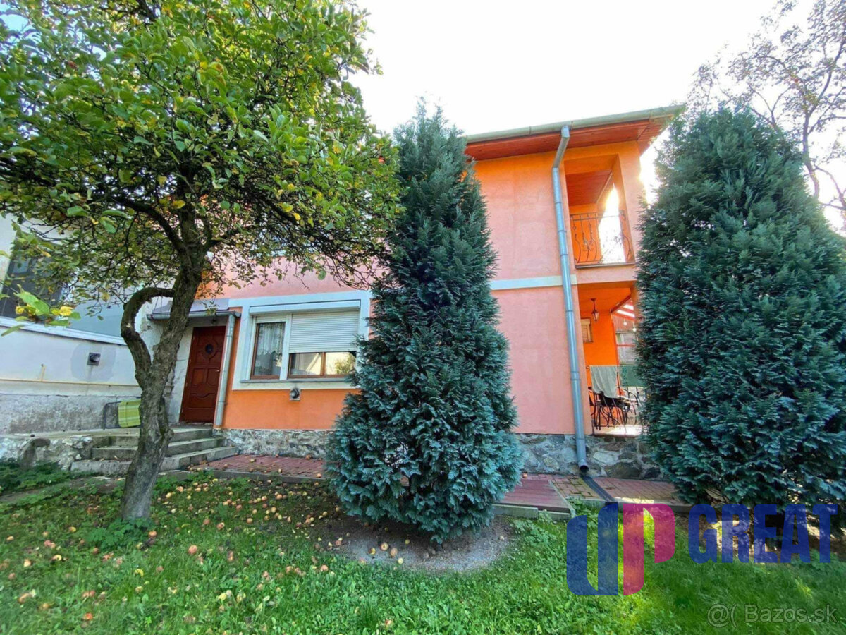 KROMPACHY- rodinný dom (10izieb)+ 3 garáže na PREDAJ - 2