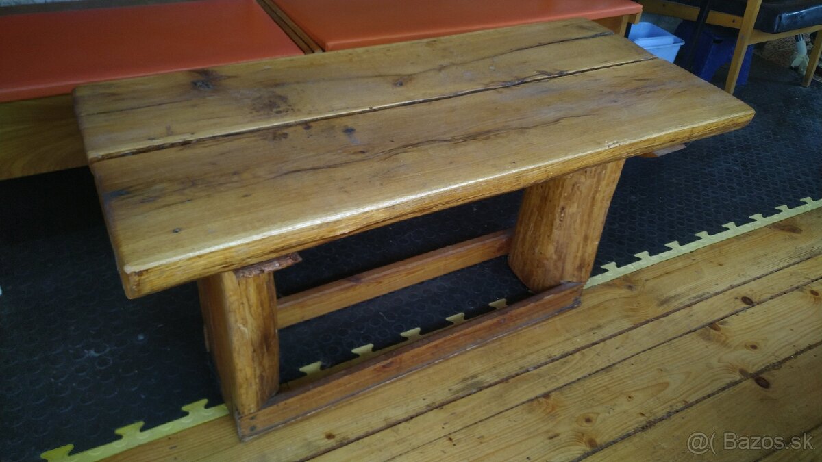 Masívny dubový stolík ťažký a vyschnutý cez 30 ročný - 2