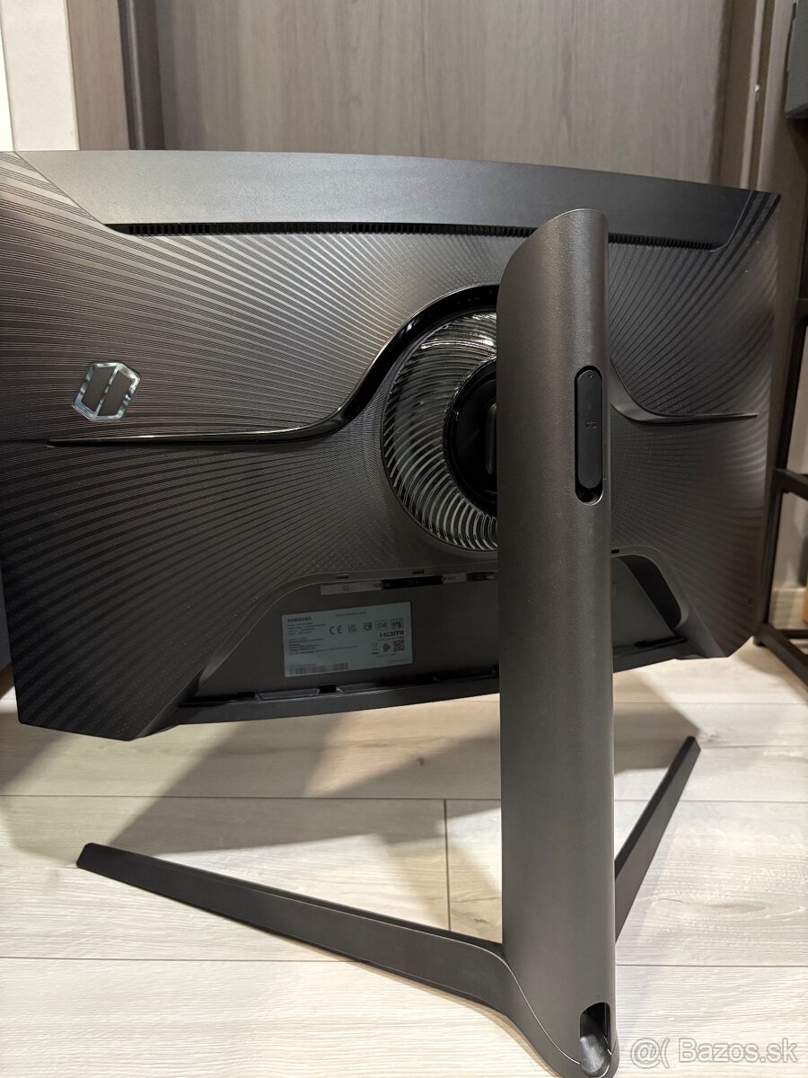 Samsung Odyssey G7 (27) - 2