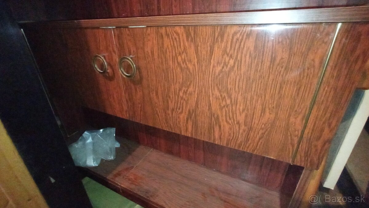 Darujem obývaciu súpravu - 2