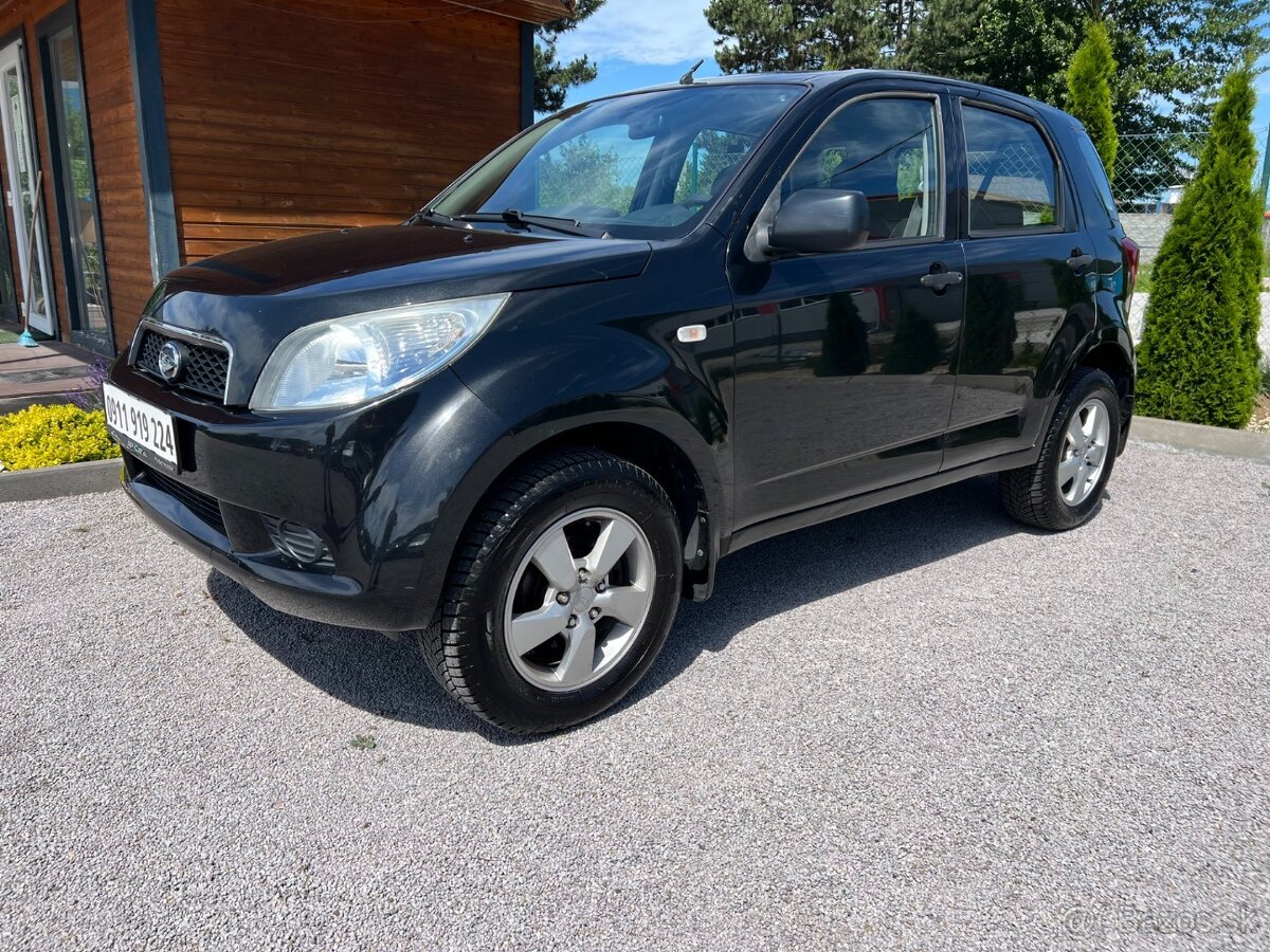 Daihatsu Terios - 2