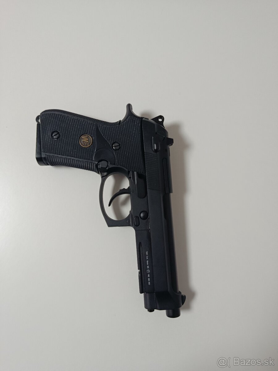 Beretta M92 Airsoft - 2