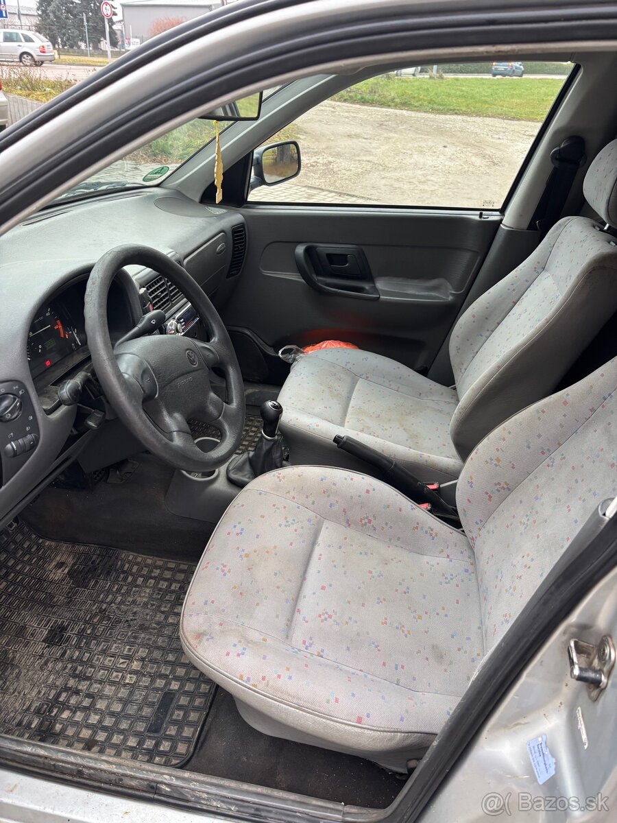 Predam Volkswagen Caddy 1.9TDI - 2