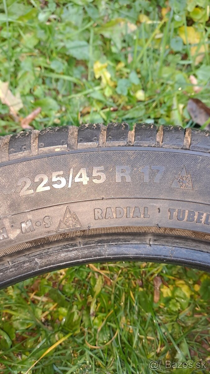 Predám pneu 225/45/17 M+S - 2