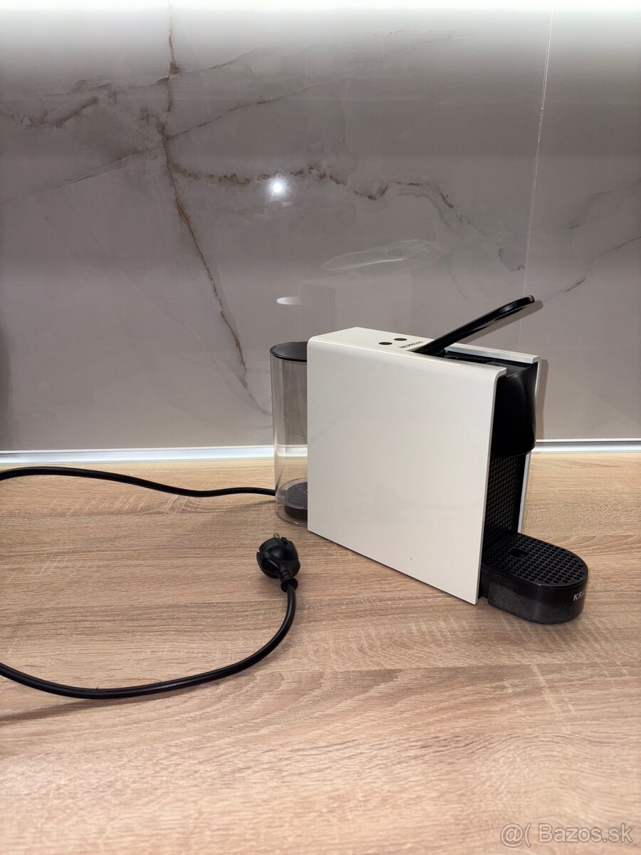 Kapsulový kávovar - Nespresso Essenza Mini - 2