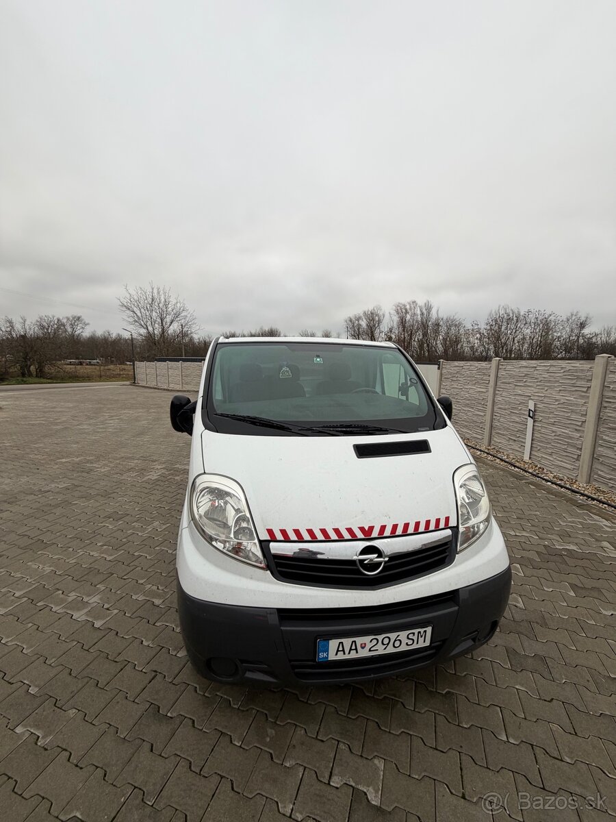 Opel Vivaro - 2