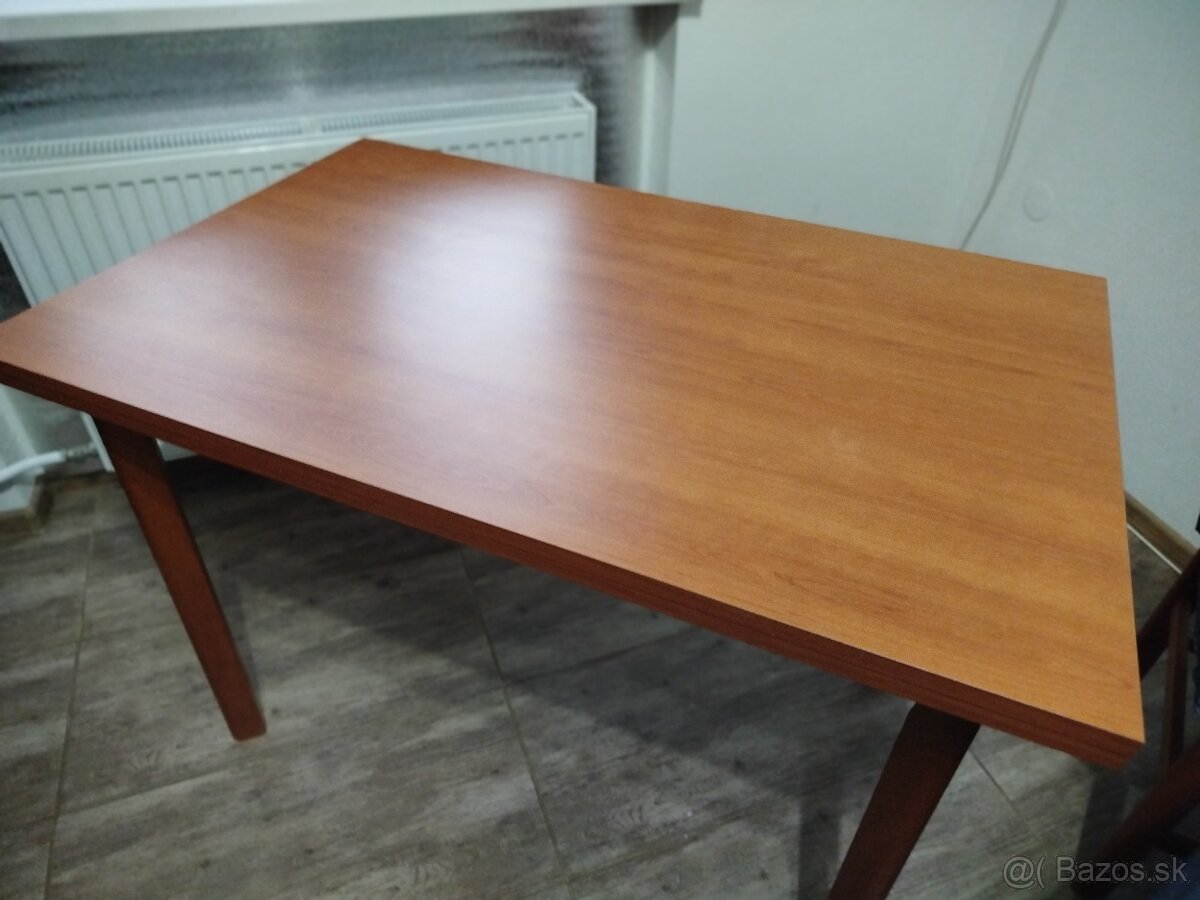 Jedálenský stôl - 2