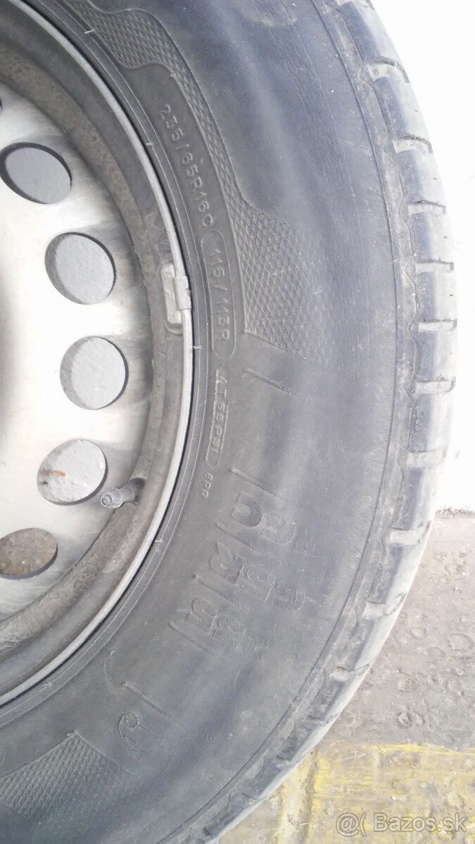 235-65 R16 - 2
