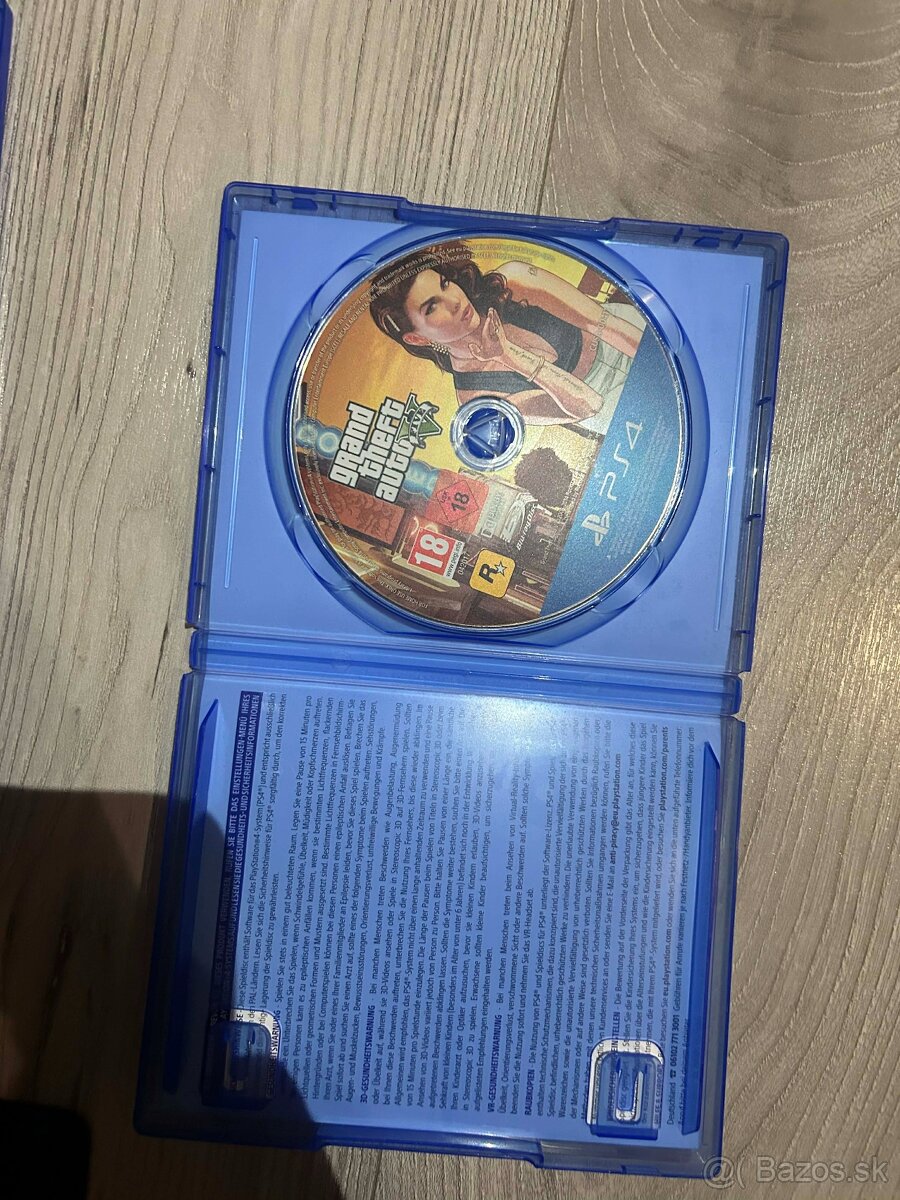 Predám pleistation 4 slim plno funkcni. - 2