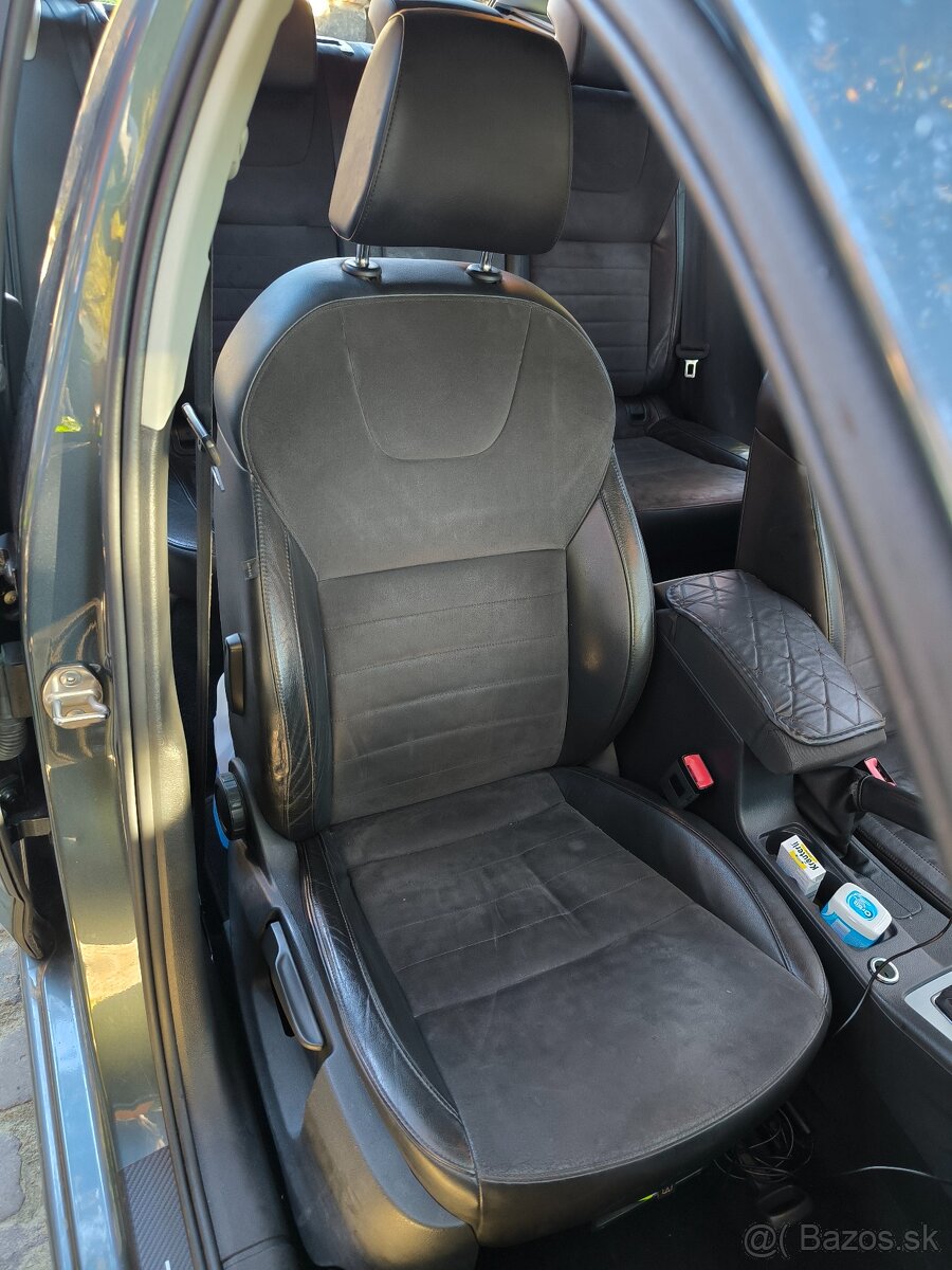 Sedadlá L&C koža/alkantara, škoda Octavia Mk3 - 2