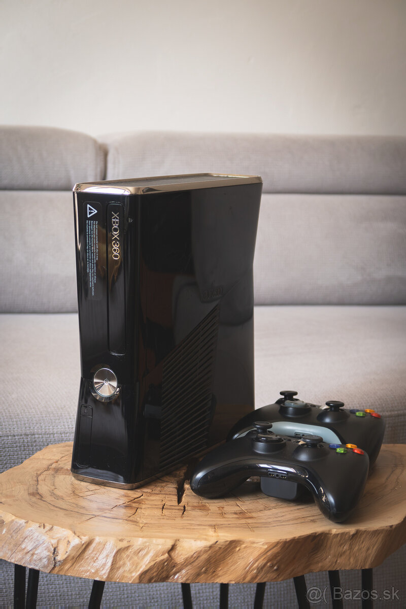 XBOX 360 SLIM 320GB RGH + 2x ovládač - 2