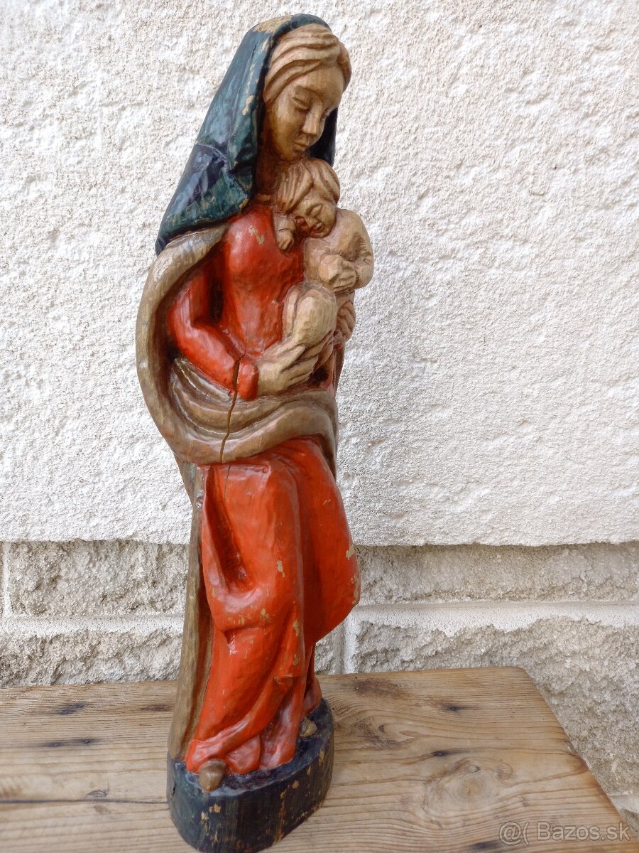 Madona drevorezba - 2