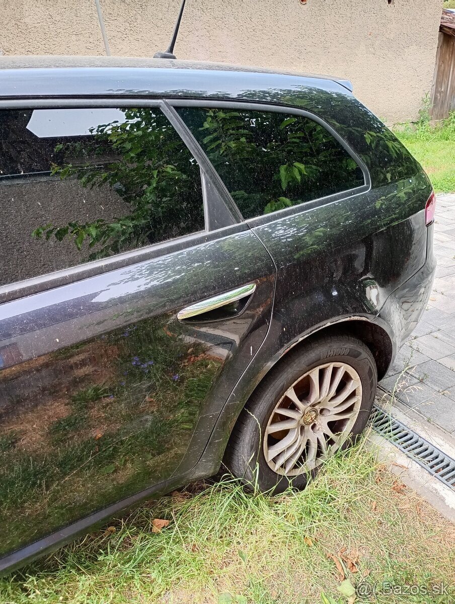 Alfa Romeo 159 - 2