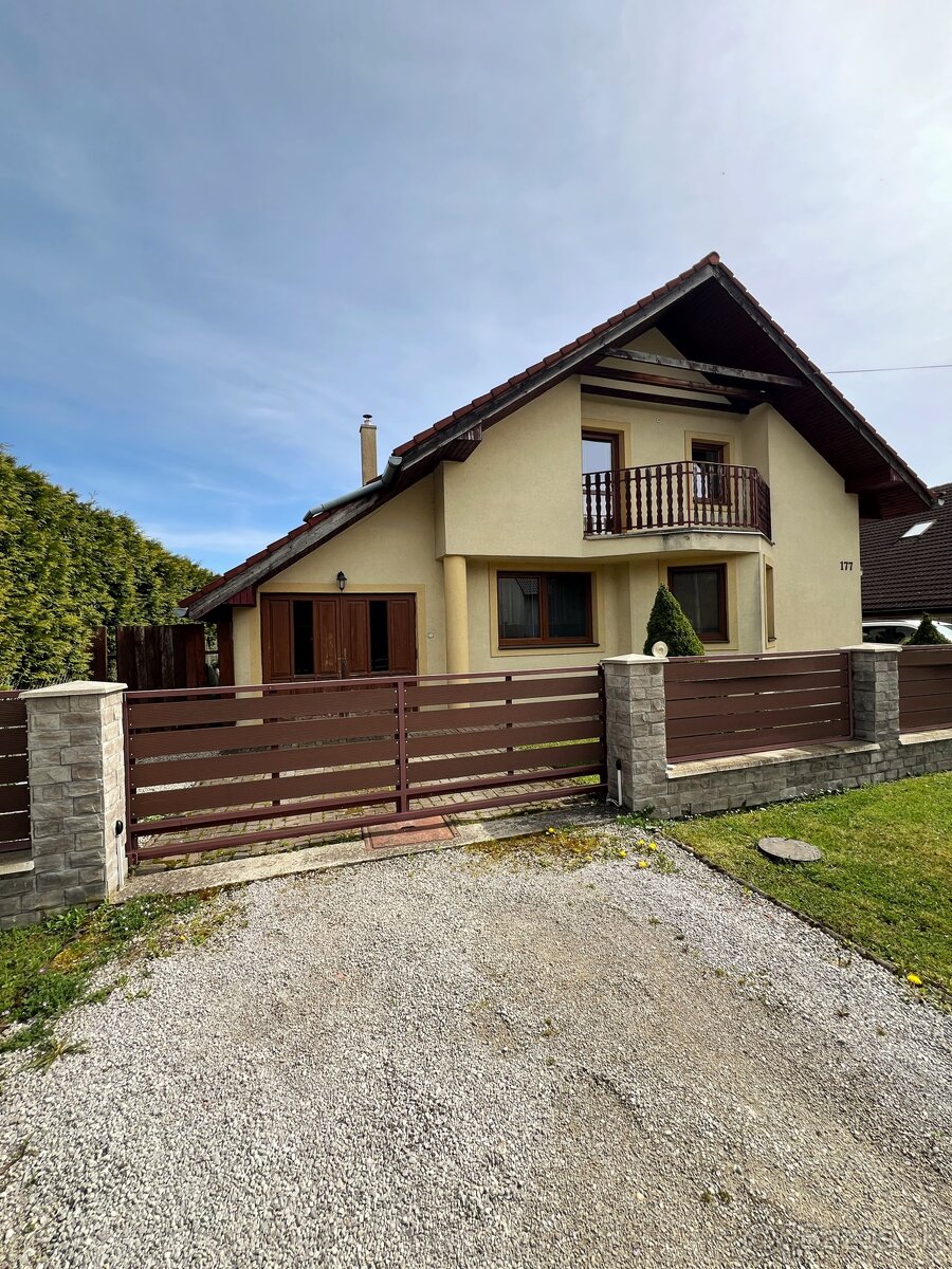 Krásny Rodinný dom Ivachnová - 2