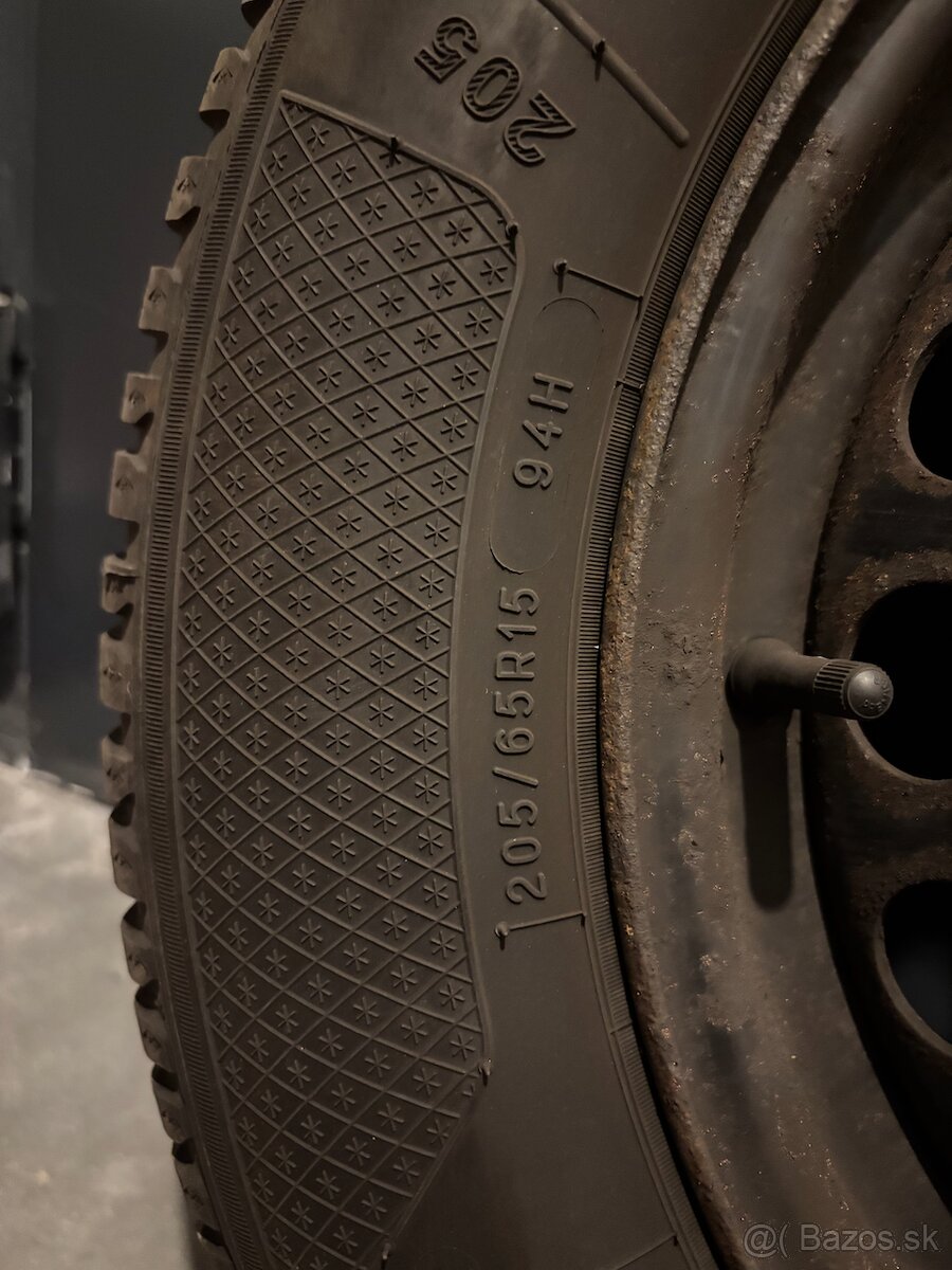 Plechové disky s pneumatikami Renault Fluence 205/65 R15 - 2