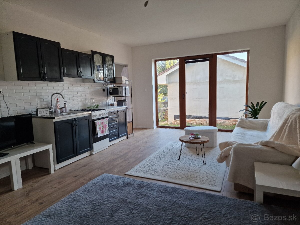 Na predaj 5-izbový rodinný dom - 2