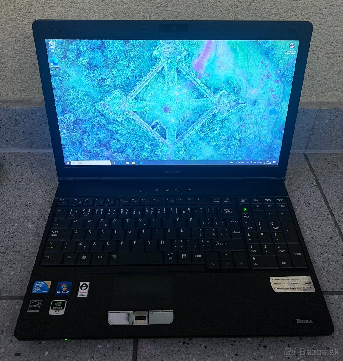 Toshiba Tecra / Intel i5 / 4GB RAM / 128GB SSD / 15.6" - 2