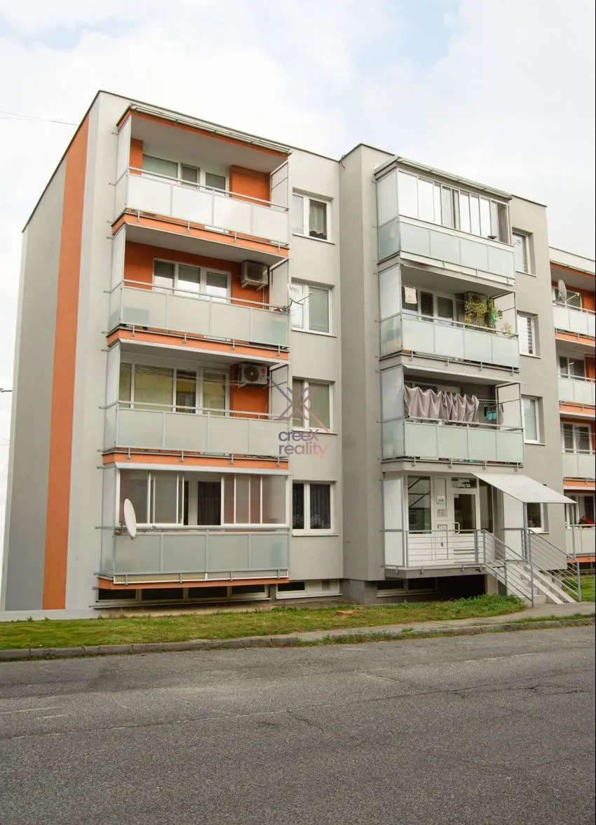 3 izbvý byt s lodžiou - 2