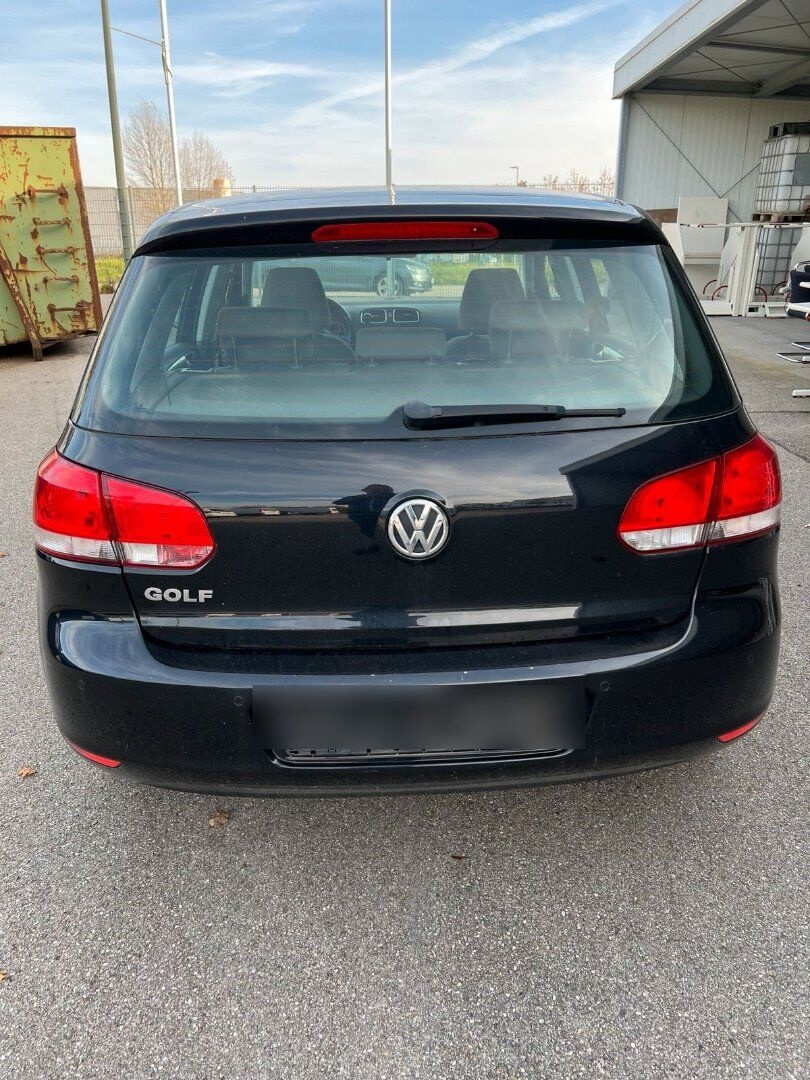 Volkswagen Golf 6 1.4 MPI 69tkm Černá metal - 2