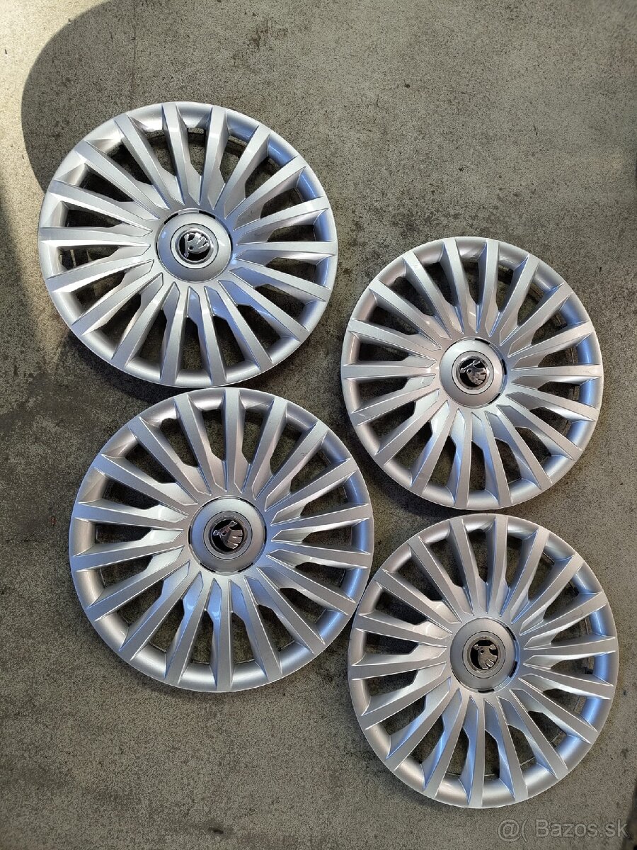 Puklice Škoda Octavia 16 palcove original - 2