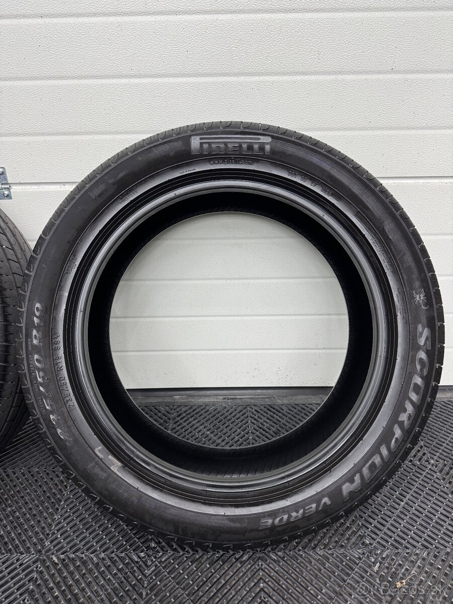 Pirelli Scorpion SEAL INSIDE 235/50 R19 6 mm DOT 1521 - 2