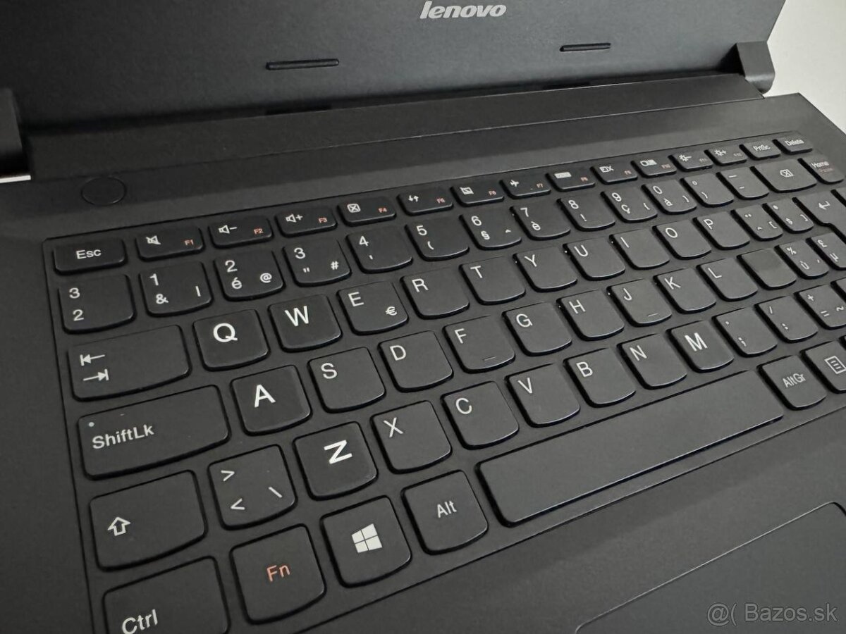 Lenovo, 128Gb SSD, 8Gb RAM, Výdrž 4h, Čistý Win 10 PRO - 2