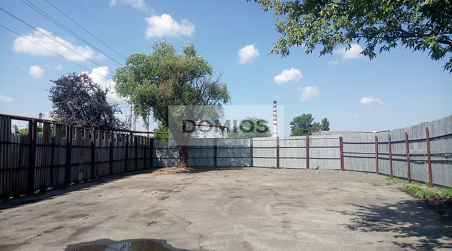 Skladovanie / parking - pozemok (704,71 m2, elektrina, KE-J) - 2