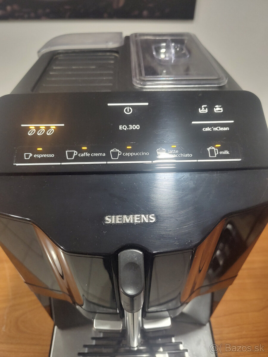 automatický kávovar Siemens EQ300 - 2