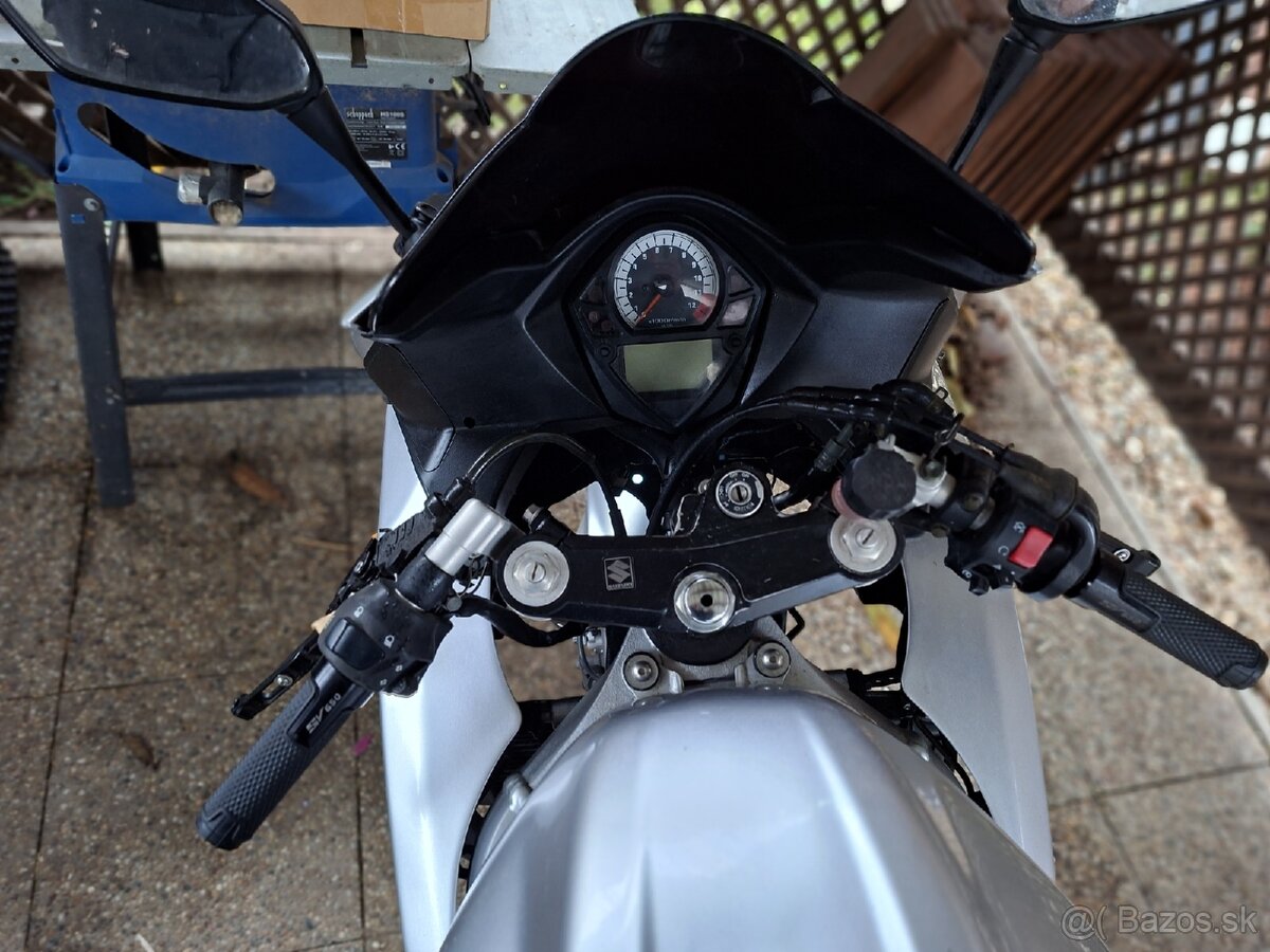 Suzuki sv650s - 2