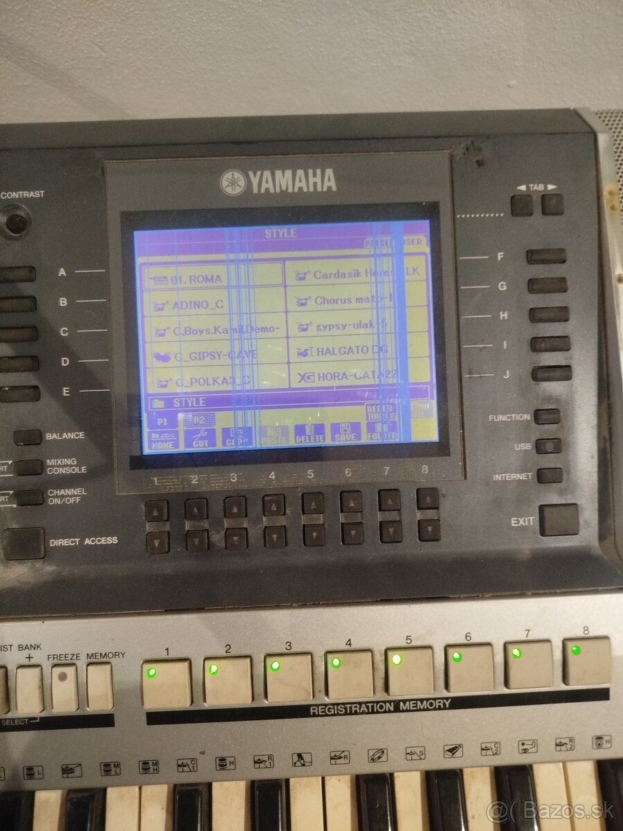 Yamaha psr s 700 - 2