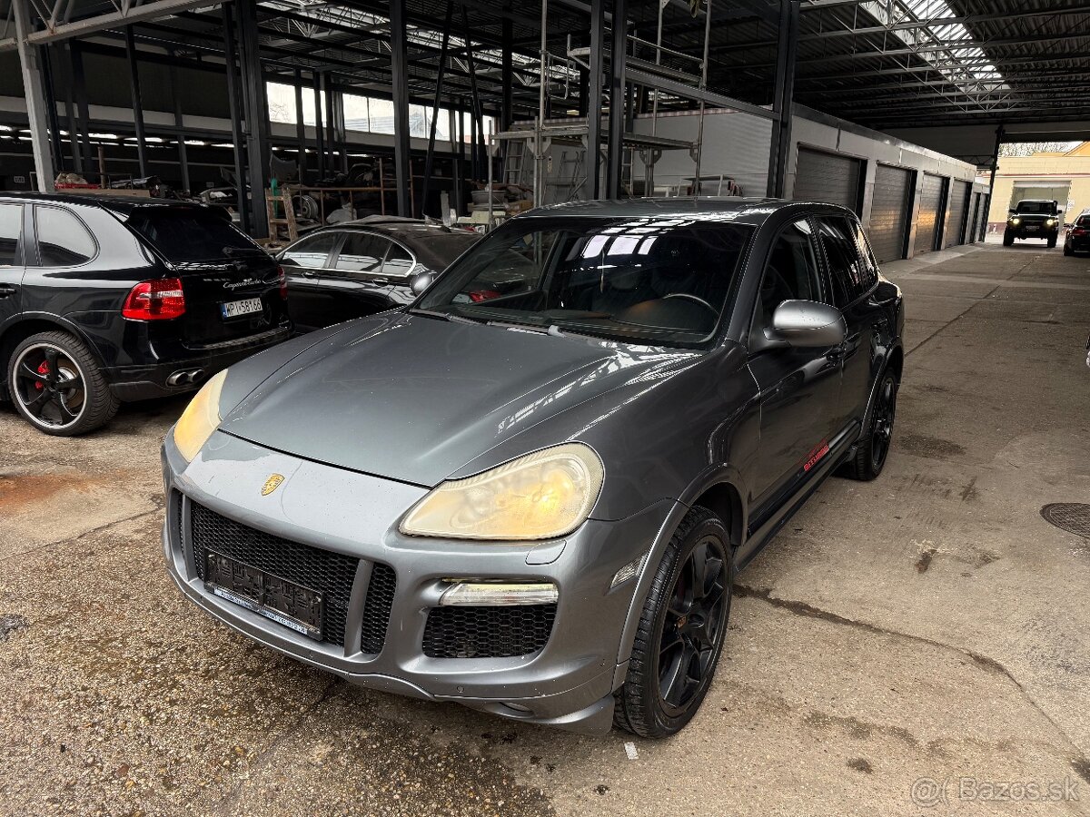 PORSCHE CAYENNE Turbo - 2
