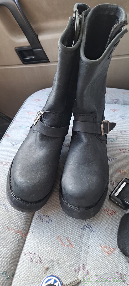 Predam kozenne moto čižmy - 2