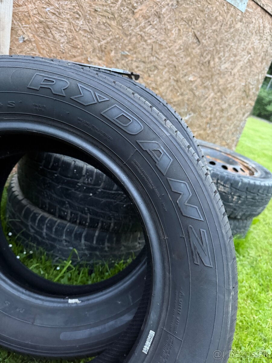 225/60 R17 - 2