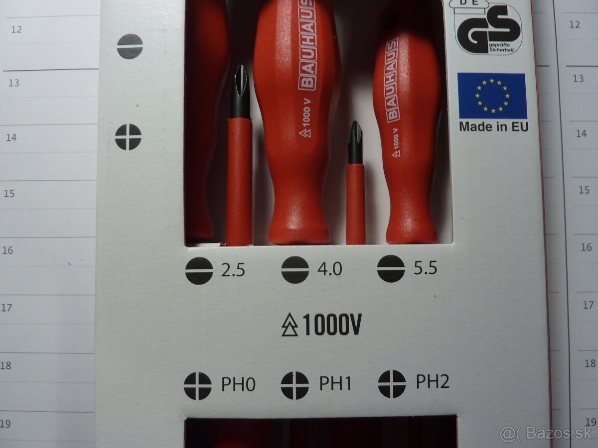 Sada skrutkovačov+ Krycia fólia+ Gumová nádoba - 2